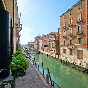 https://locanda-ca-messner.hotelslidodijesolo.com