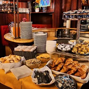 *** Hotel Lux Italien