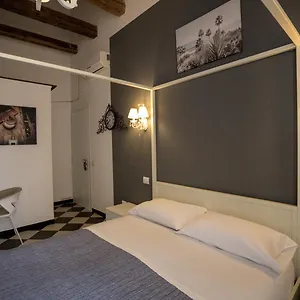 Mani Cagliari